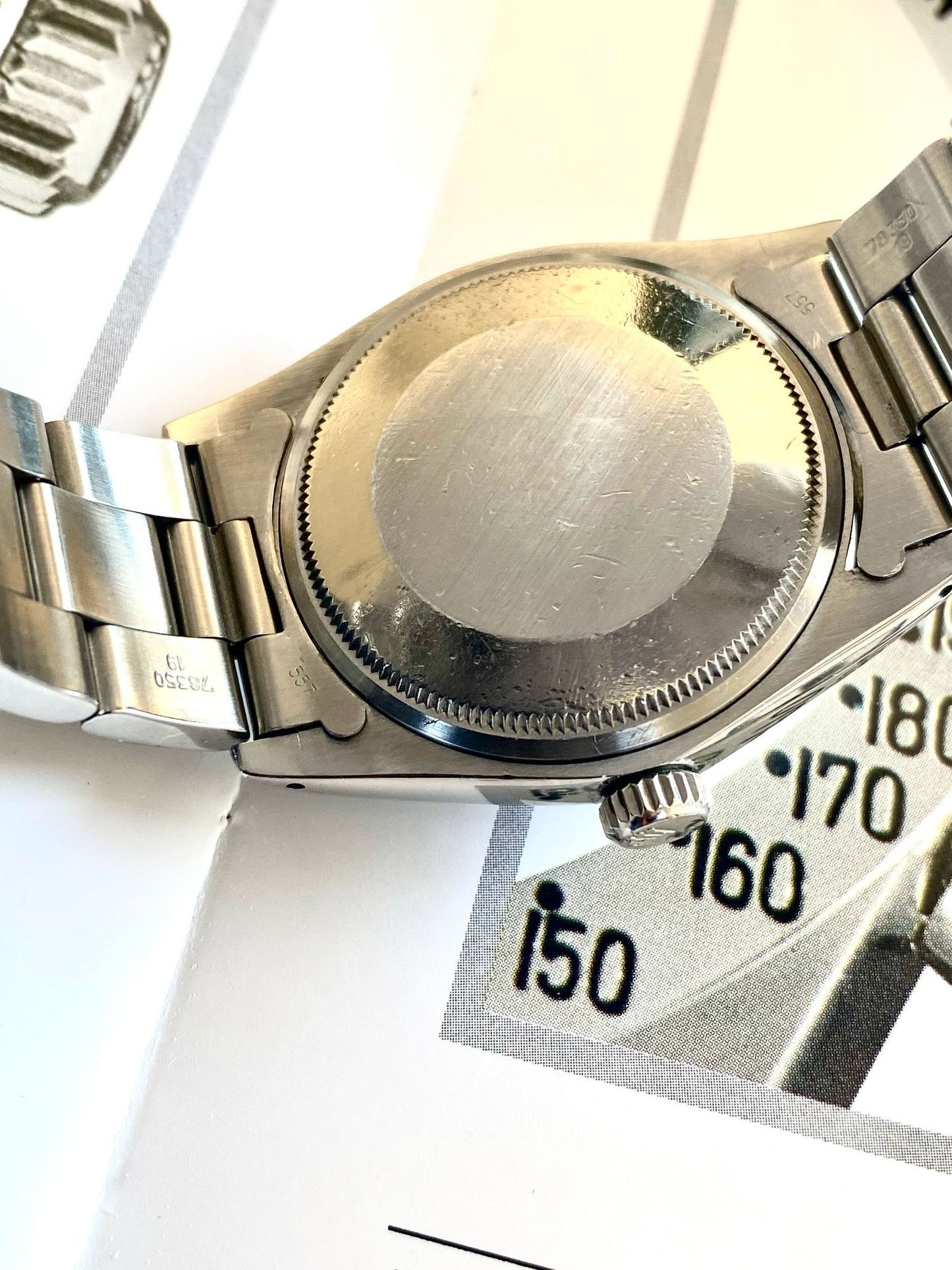 Rolex Air King Date
5700