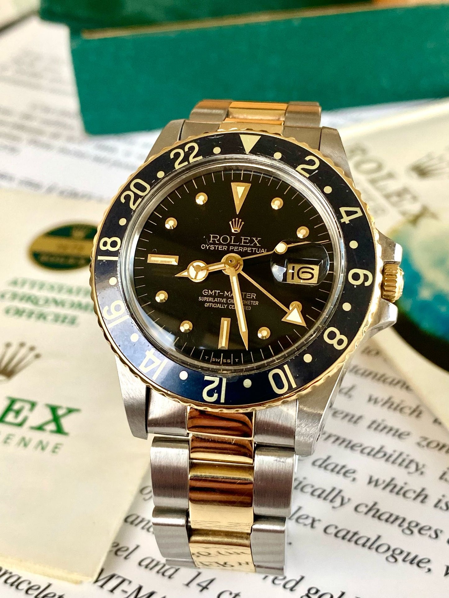 Rolex GMT-Master
1675 nipple dial