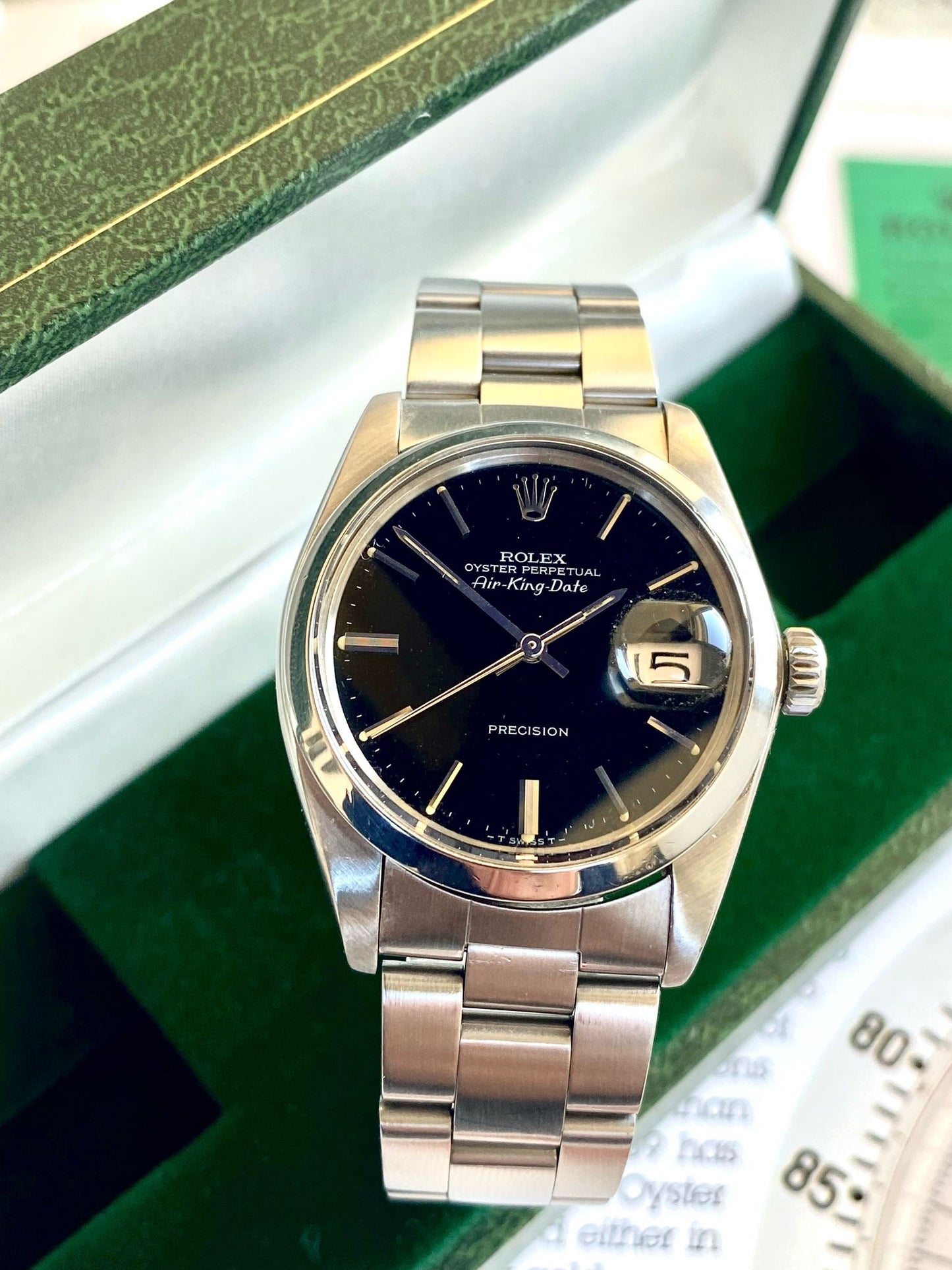 Rolex Air King Date
5700