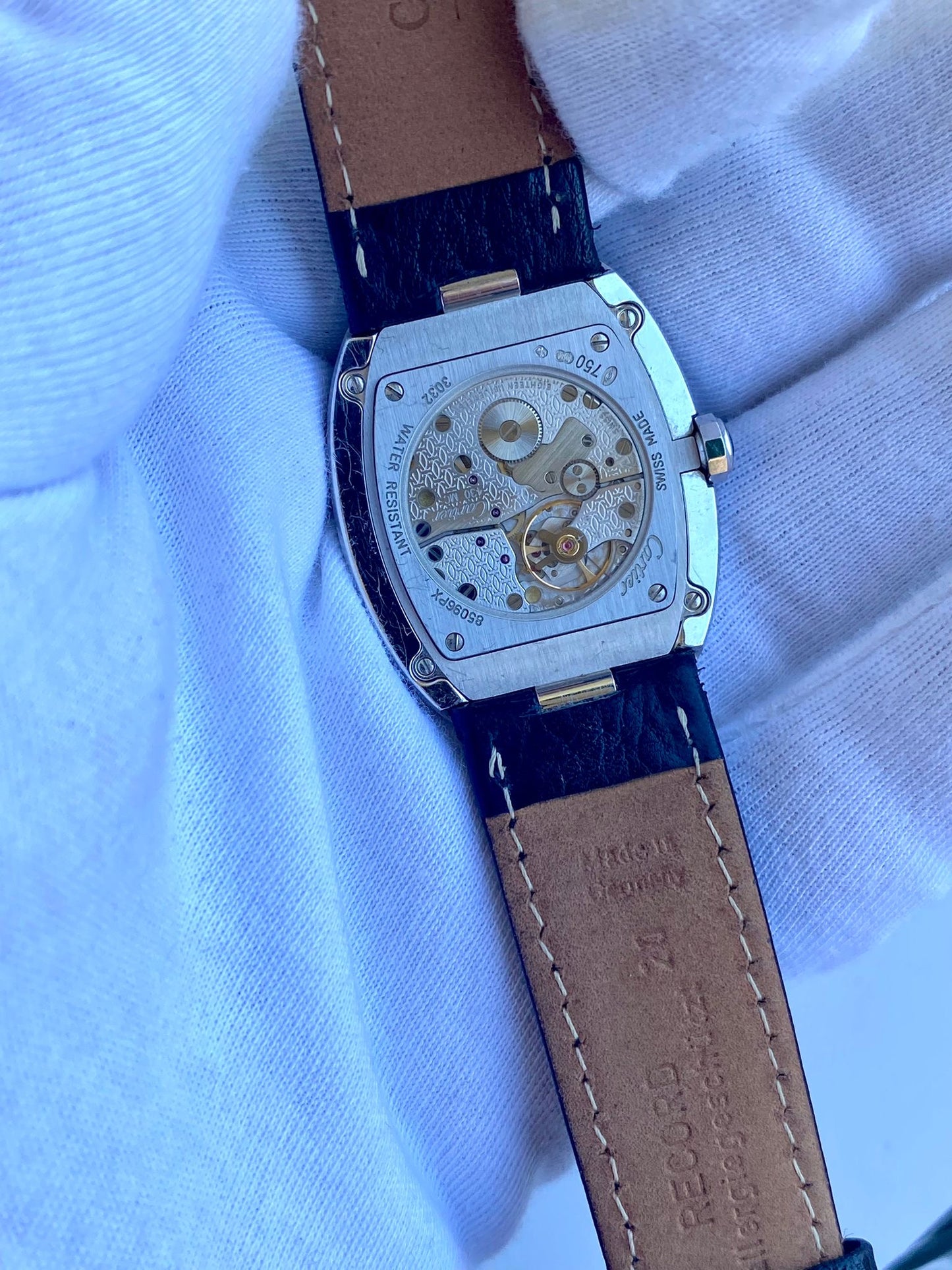 Cartier Baignoire
Cartier 3032