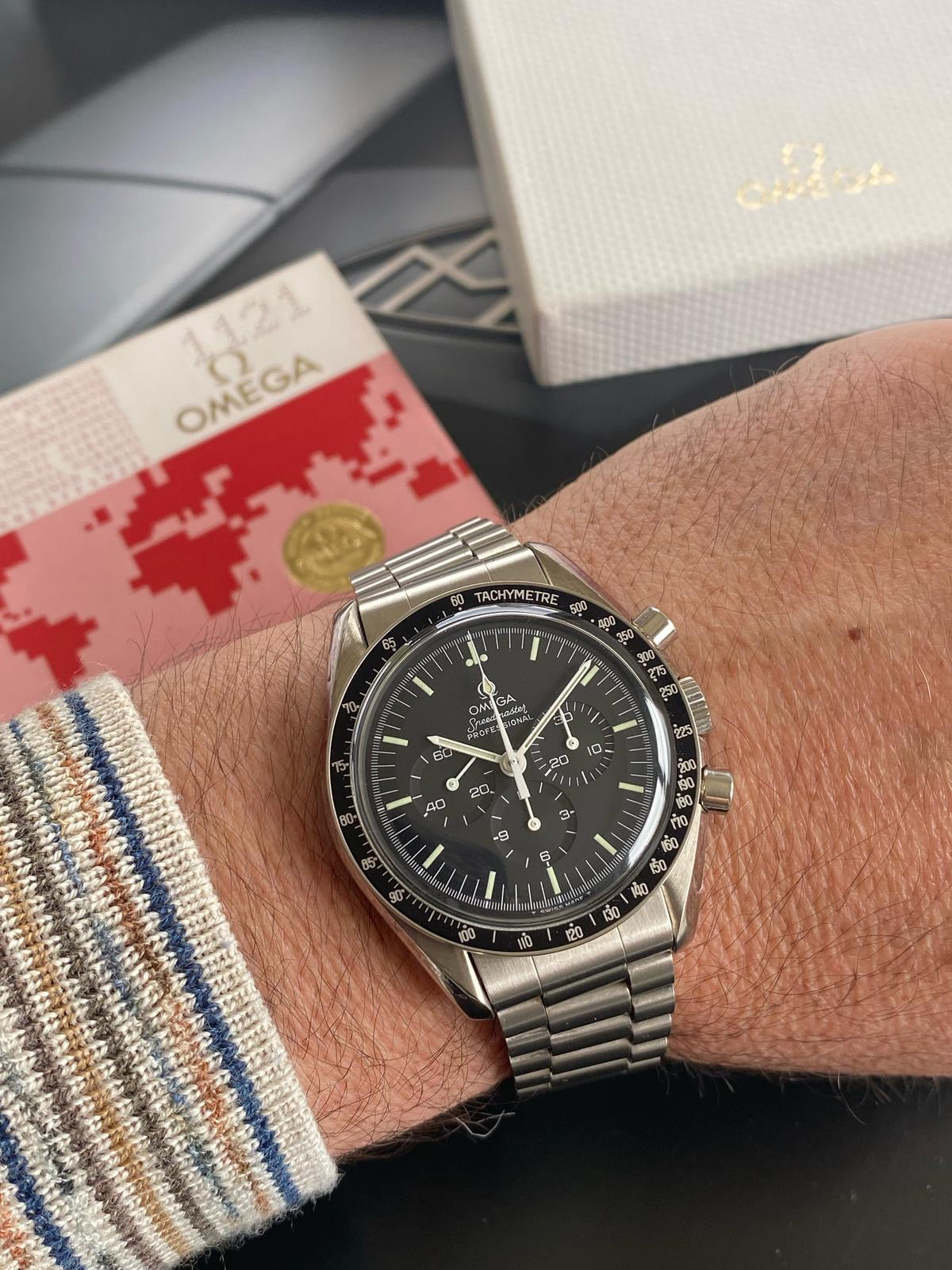 Omega Speedmaster Professional Moonwatch
S R long Nos full set