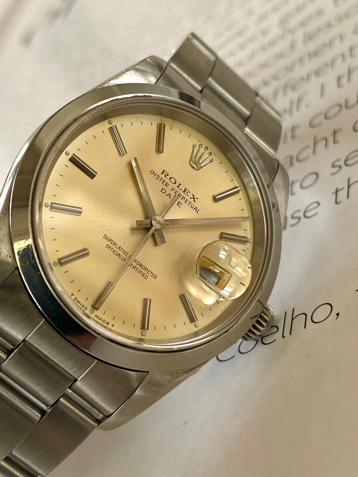 Rolex Oyster Perpetual Date
15200 champagne
