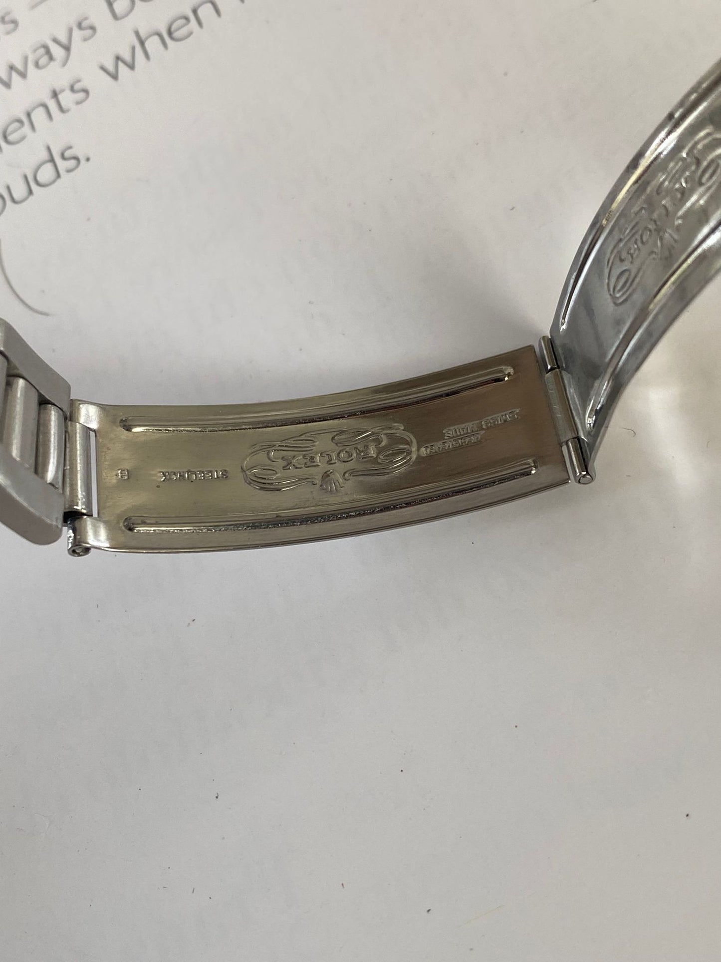 Rolex Oyster Perpetual Date
15200 champagne
