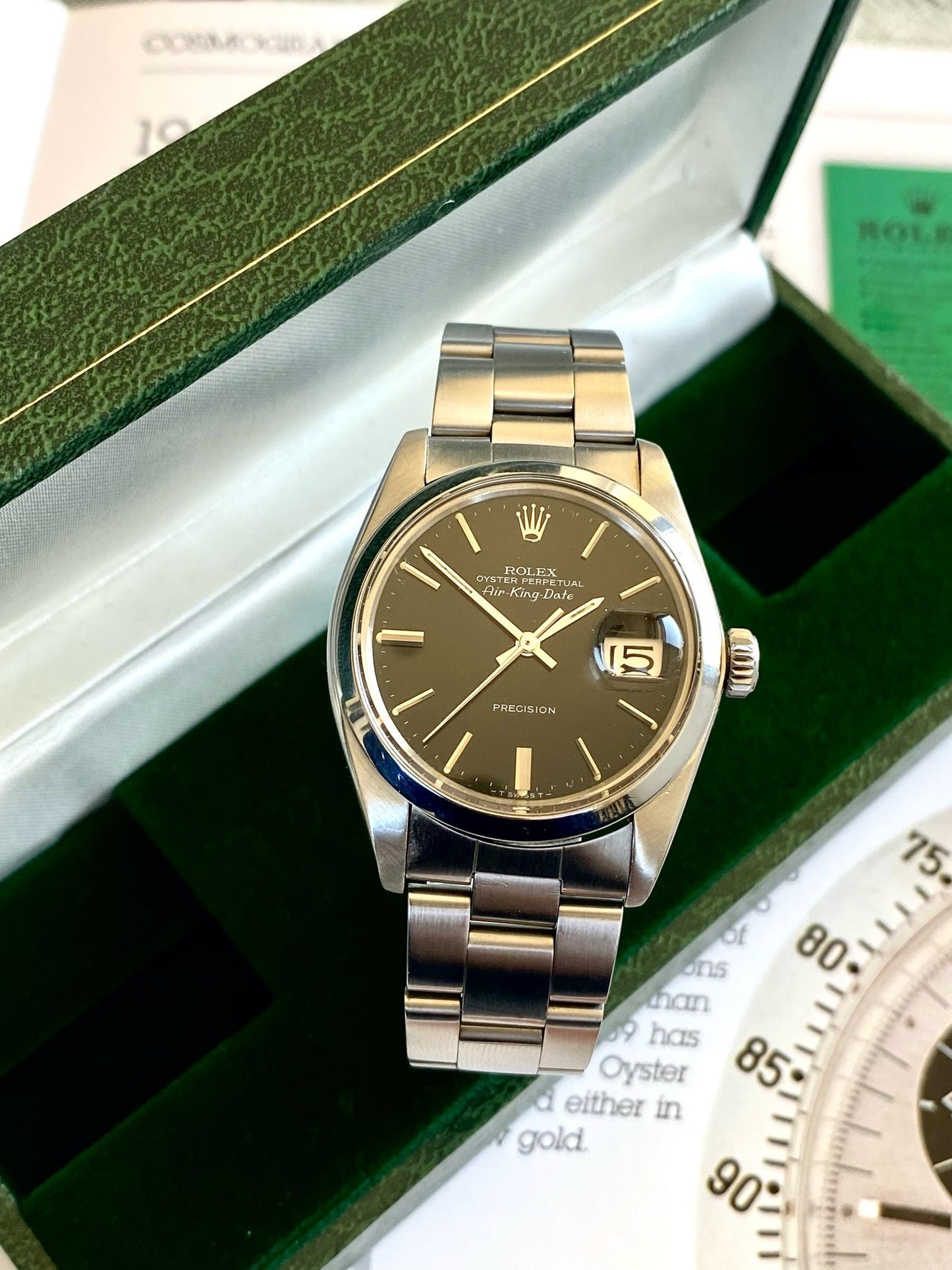 Rolex Air King Date
5700