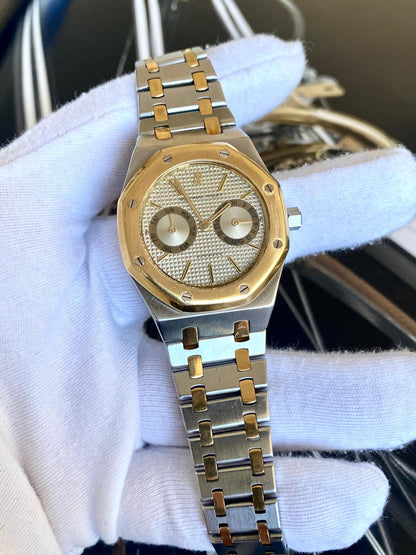 Audemars Piguet Royal Oak Day-Date
25572SA.0.0477SA.01