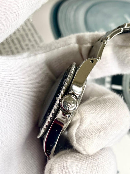Rolex Submariner (No Date)
5512