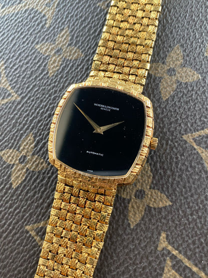 Vacheron Constantin
18K Gold woven basket onyx dial