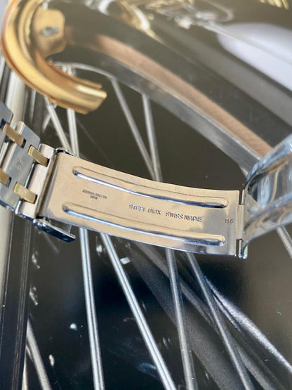 Audemars Piguet Royal Oak Day-Date
25572SA.0.0477SA.01