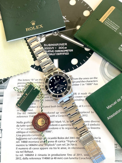 Rolex Submariner (No Date)
14060M