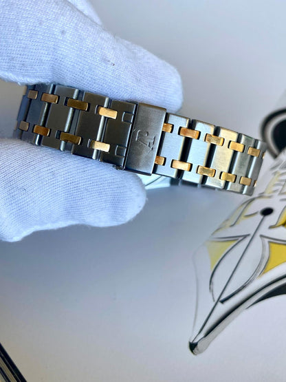 Audemars Piguet Royal Oak Day-Date
25572SA.0.0477SA.01