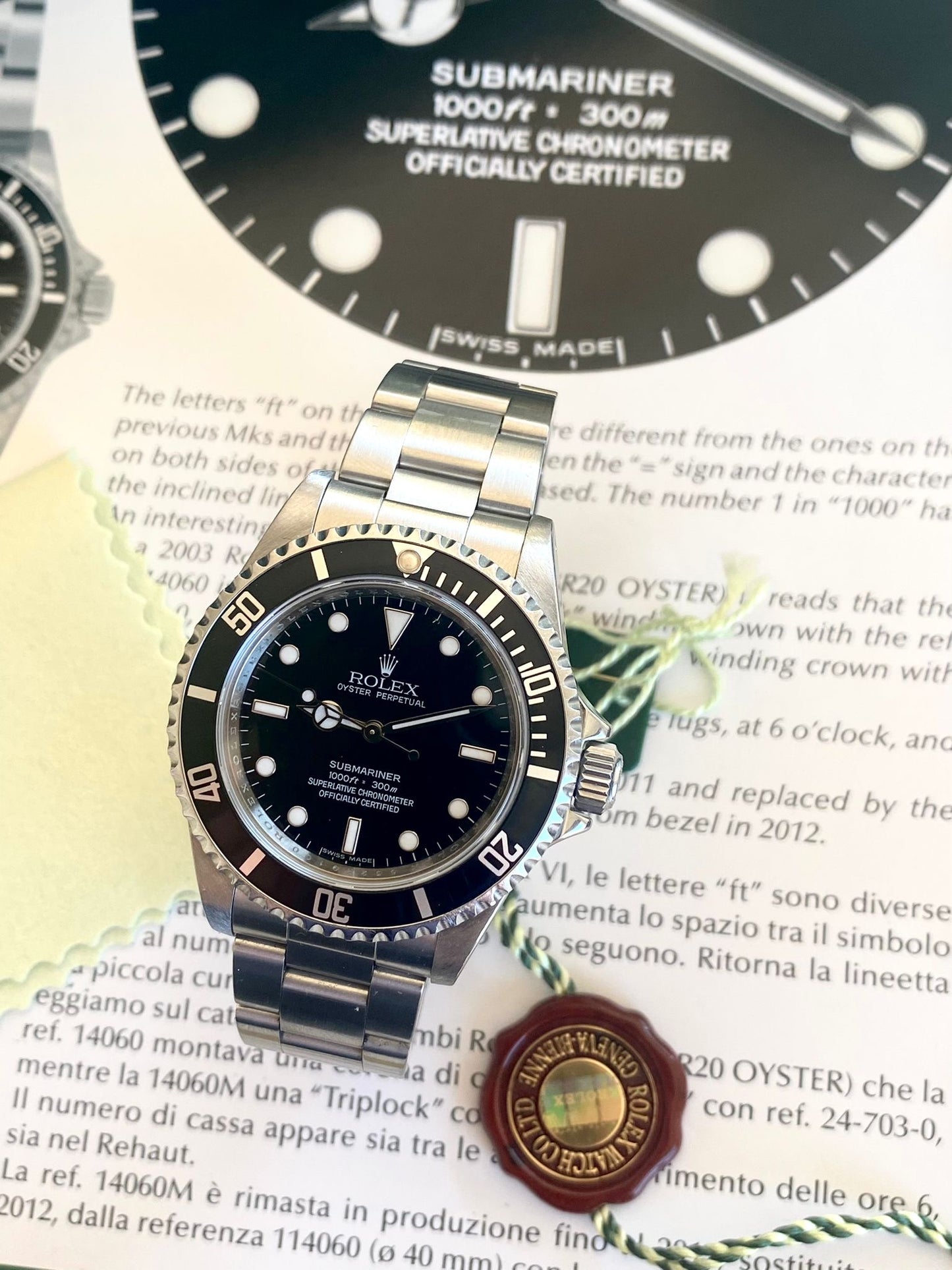 Rolex Submariner (No Date)
14060M